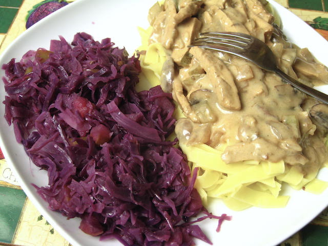 Stroganoff with Red Cabbage, Tuesday, February 21, 2023